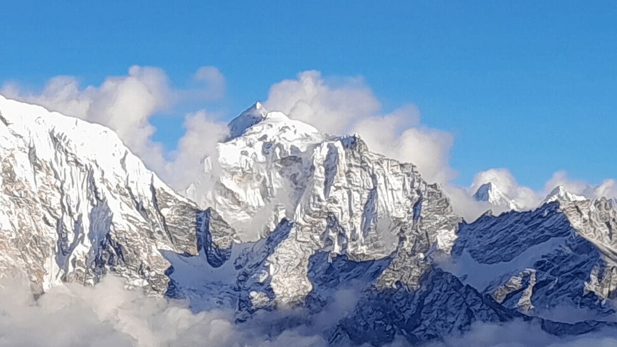Beautiful picture of Mt. Kanchenjunga(8586m)