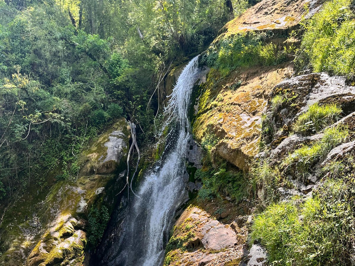 Waterfall picture during Kanchenjunga Trekking